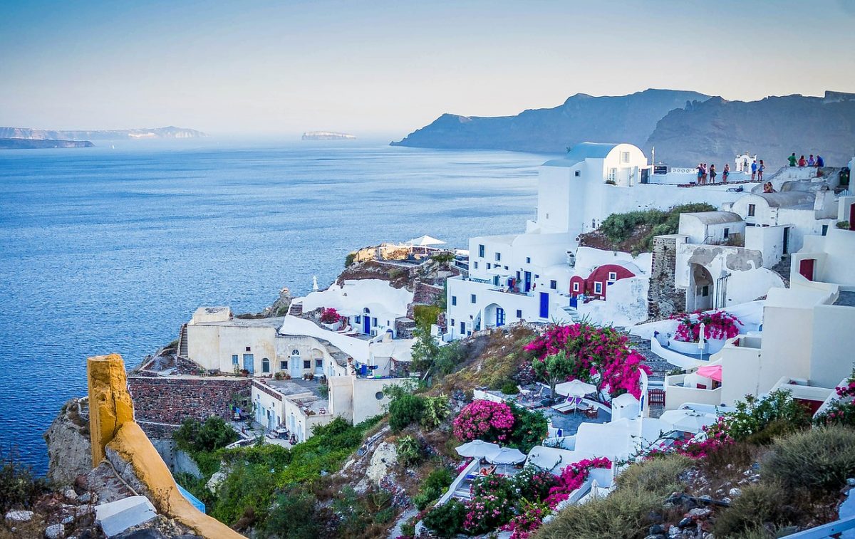 beautiful greek island caldera views