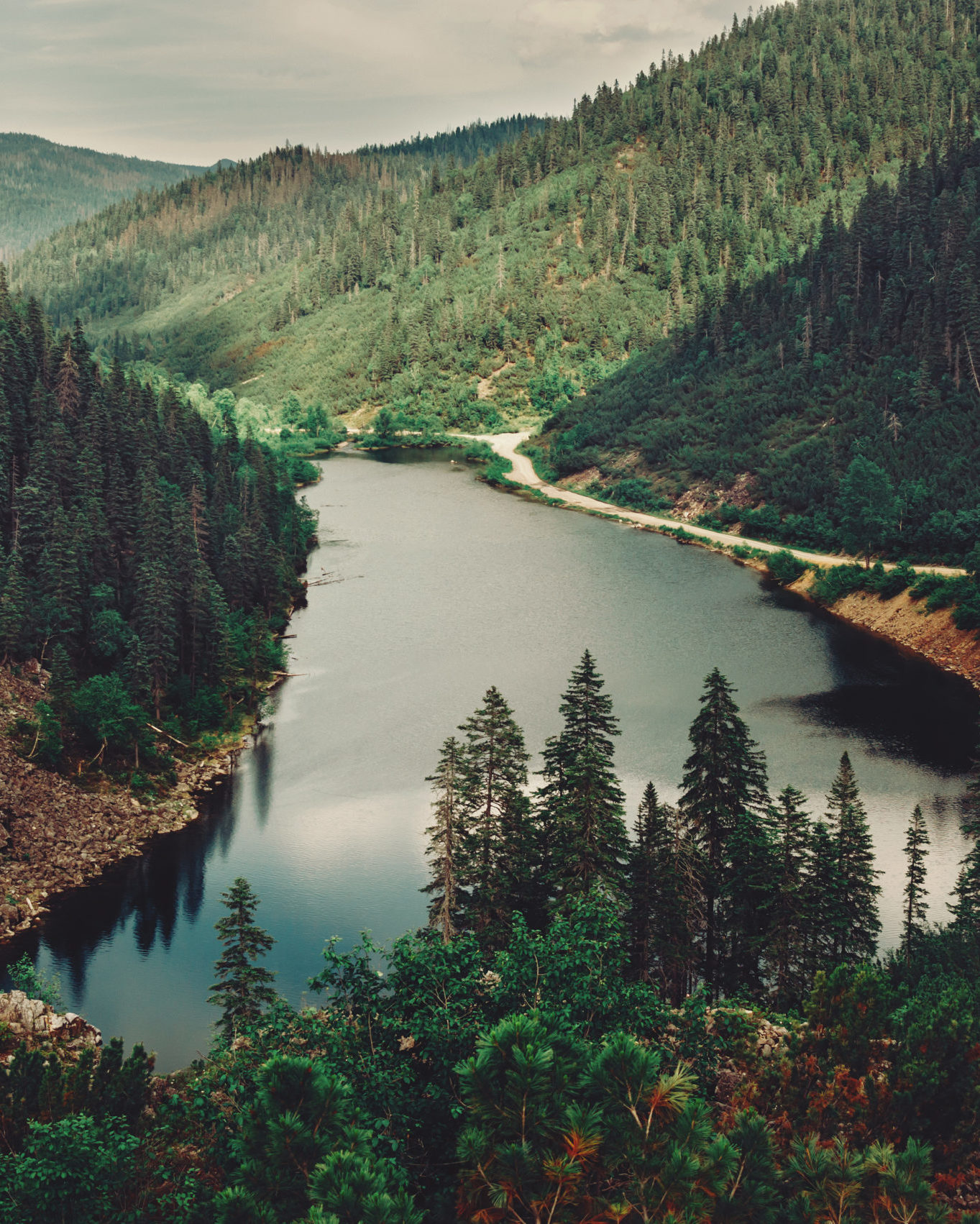 hidden lakes whilst backpacking in russia