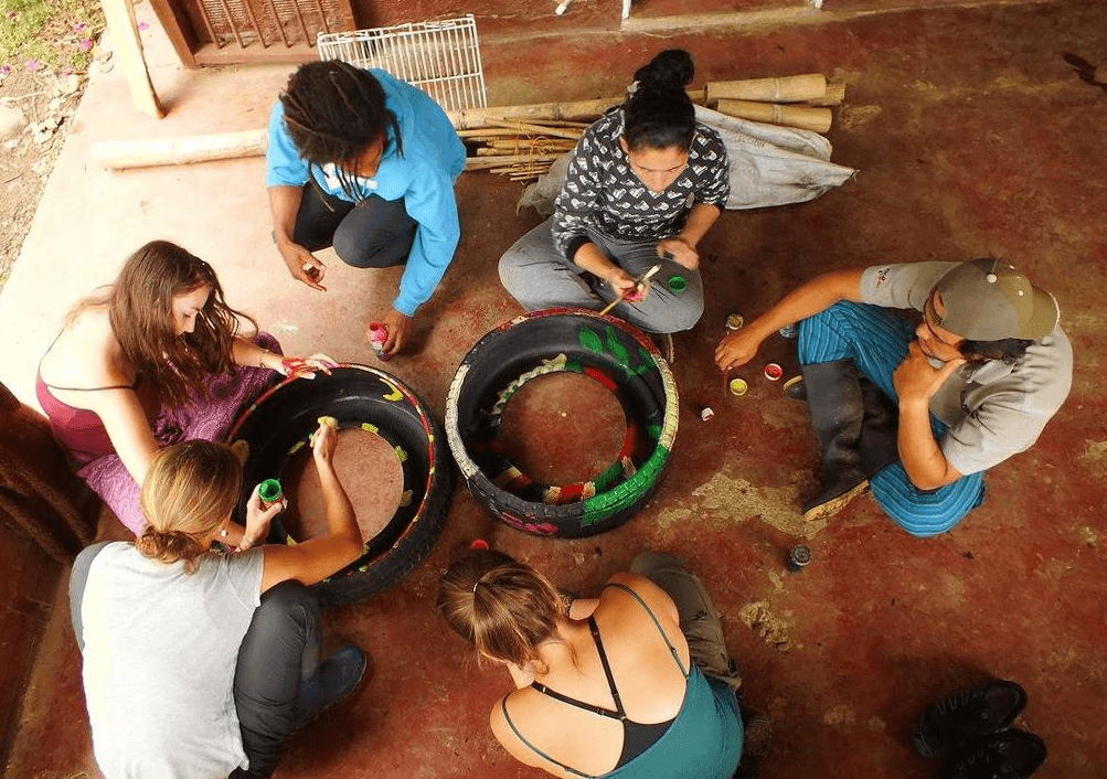 volunteer in colombia